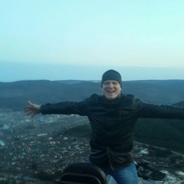 Я парень девственник ищу опытную девушку в Туле.